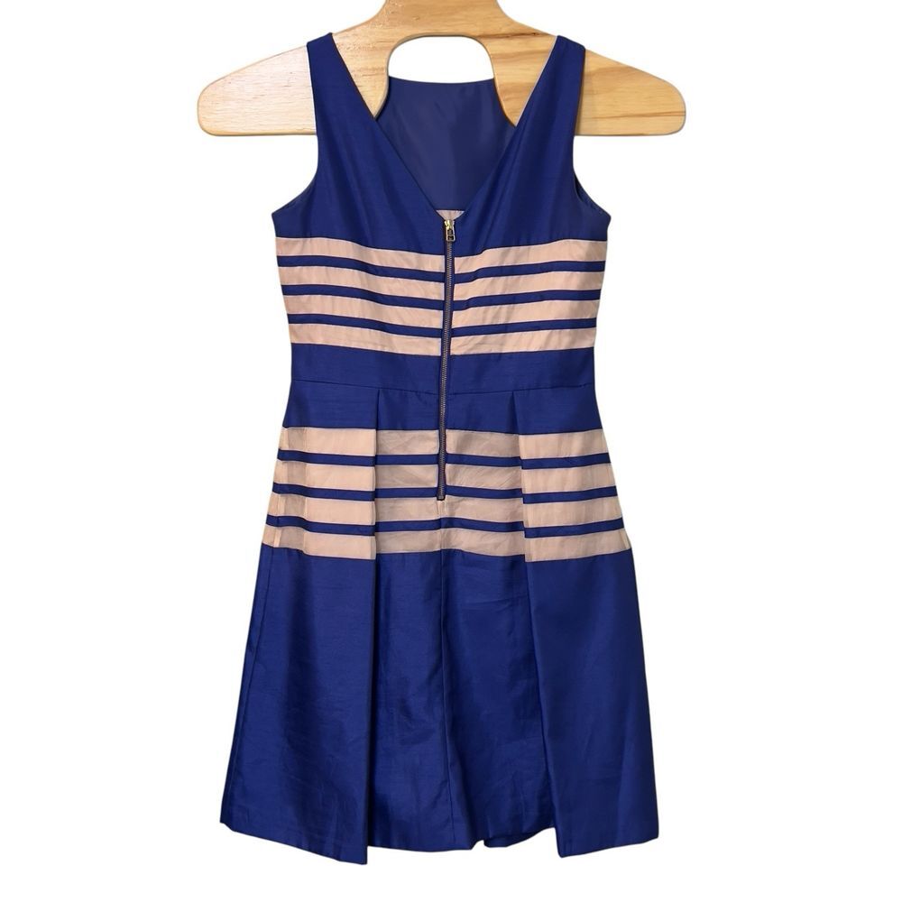 Just Taylor Fit Flare Cocktail Dress Size 10 Poly Silk Combo Sleeveless Blue - Picture 2 of 11